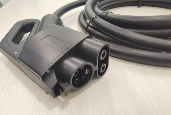 Beli 65A 1000V CCS Combo Charger UL EV Charger Connector Flame Retardant Grade pembuatan online