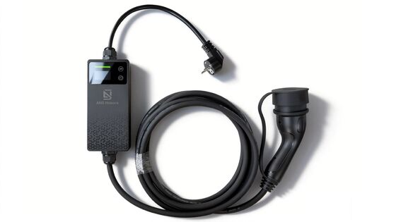 Pengecas EV Portable 3,7kW ringan dengan perlindungan IP67 untuk pengisian rumah