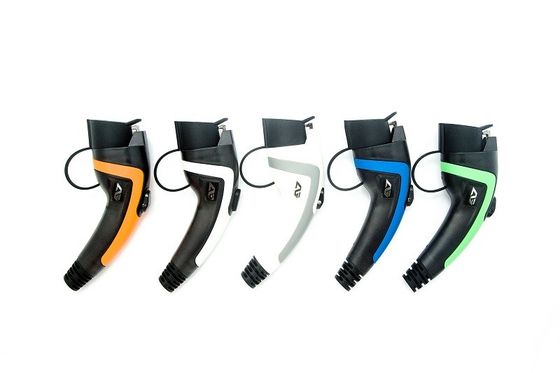 Harga yang pantas 250V AC 32A Tipe 2 EV Pengisian Kabel Panjang 5m Ujung Terbuka Untuk Mobil on line