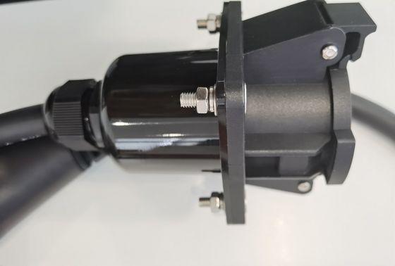 Harga yang pantas 32A 3Phase Tipe 1 Ke Tipe 2 Adaptor EV IP55 Kelas Perlindungan Tahan Air on line